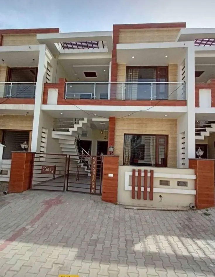 4 room set for Rent in Sector 14, Hisar