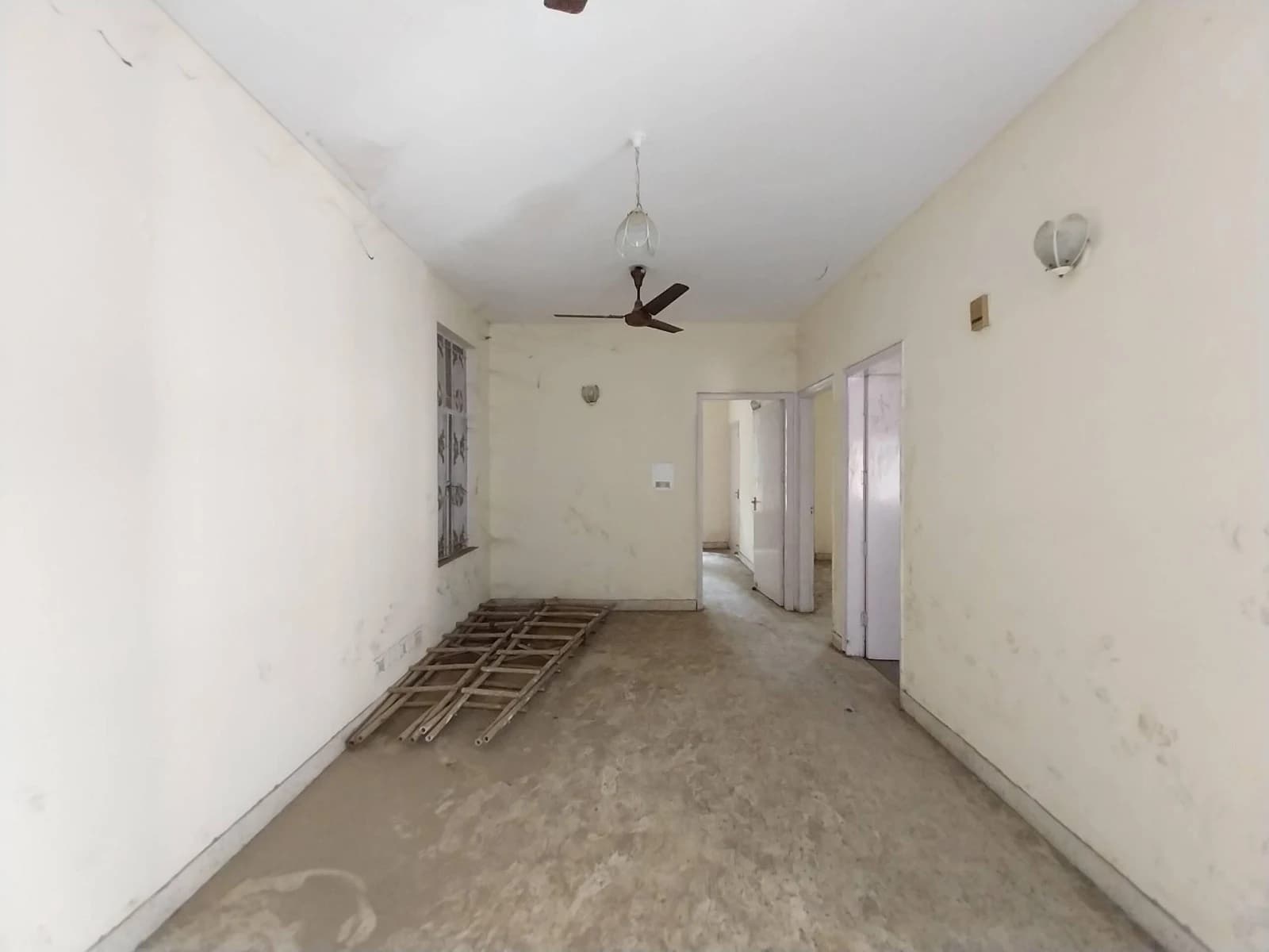 4 BHK Apartment for Rent in Sector 14, Hisar