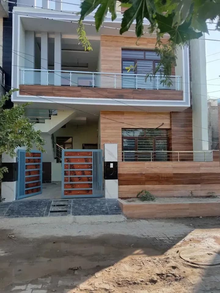 1 room set for Rent in Sector 13, Hisar