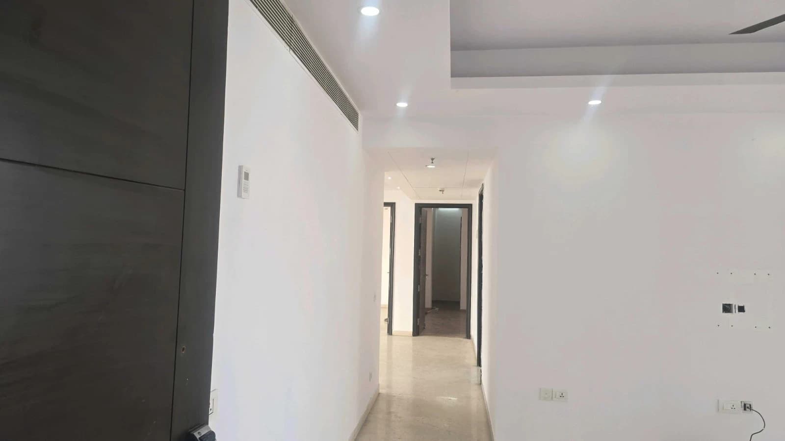 250 Square Yard Flats for Rent in Sector 14, Hisar